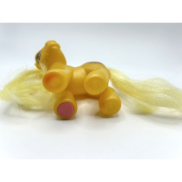 My Little Pony G3 Hasbro 2002 Butterscotch with Yellow Tinsel Hair - Picture 13 of 15